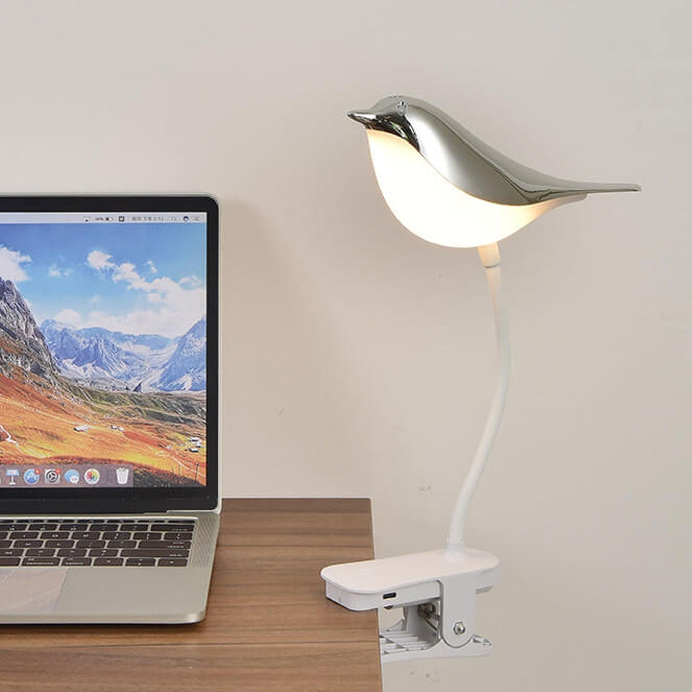 Frendorf | BrightBird Nordic LED Tischlampe | USB-Ladung | Nachtlicht mit Vogelclip | Modernes Design