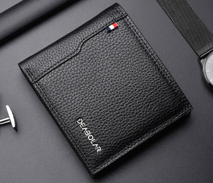 Frendorf | Befreien Sie sich von der Unannehmlichkeit dicker Taschen mit einer kompakten Bifold-Brieftasche