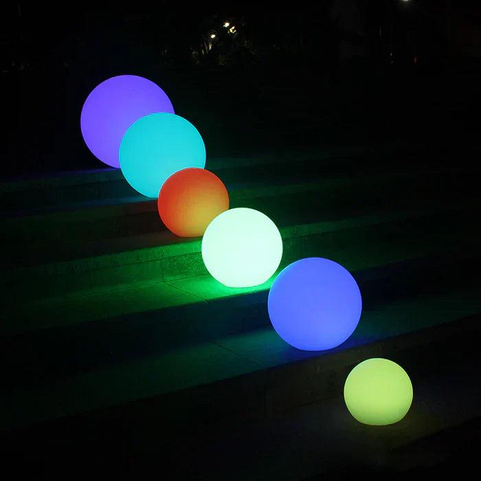 Frendorf | AuraColor Gartenball LED-Beleuchtung – 16 Farben – Kabellos, wetterfest und stimmungsvoll für Garten, Terrasse und Party