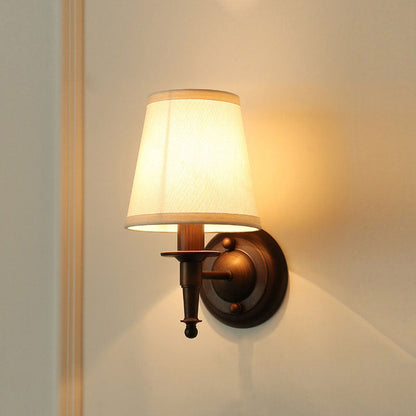 Frendorf | Traditionele Bucket Wandlamp 1 Kop Stof Wandarmatuur in Donkerbruin voor de Woonkamer