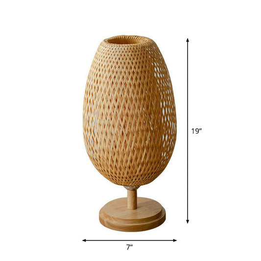 Bambus-Weinglasähnliche Tischlampe Nordic Stil 1 Glühbirne Nachttischlicht aus Holz für Schlafzimmer