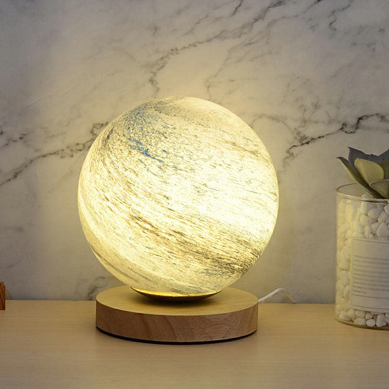 Frendorf | LunarGlow Mini Nachttischlampe – Postmoderne Tischlampe mit Holzfuß