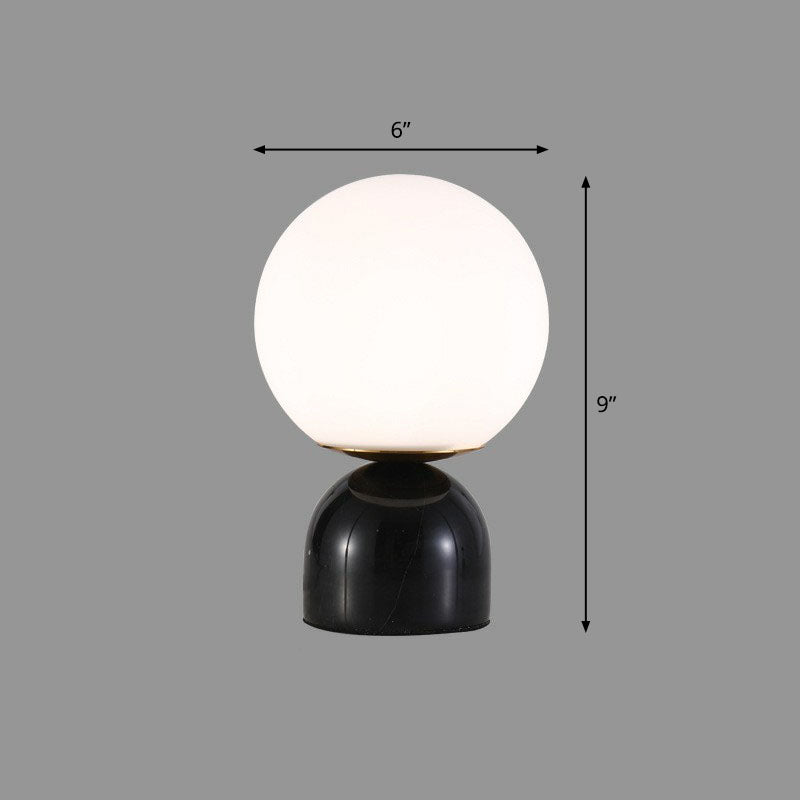Globe Weißes Glas Nachttischlicht Nordic 1 Kopf Tischlampe mit Kuppel Marmorbasis