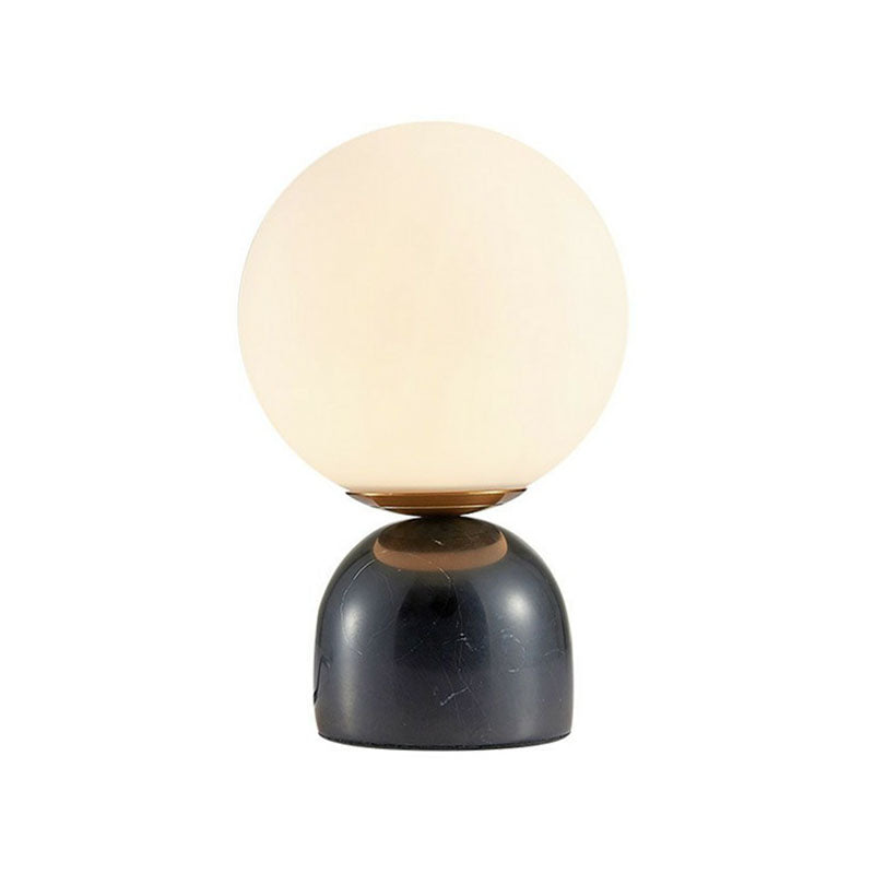 Globe Weißes Glas Nachttischlicht Nordic 1 Kopf Tischlampe mit Kuppel Marmorbasis