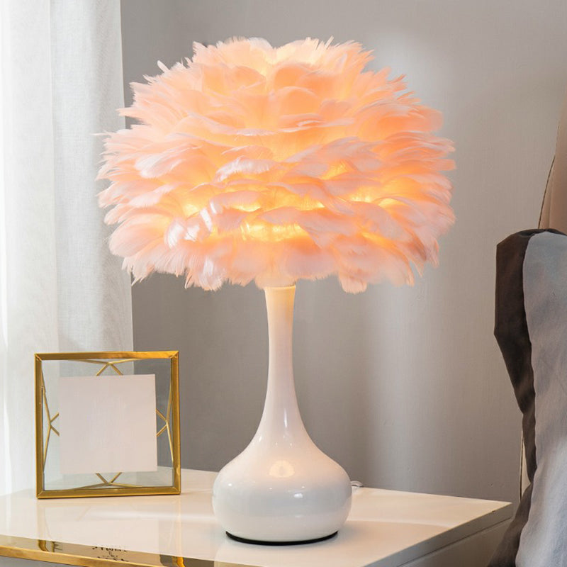 Feder Vase Nachttischlampe Nordisch 1-Glühbirne Tischbeleuchtung für Schlafzimmerdekoration
