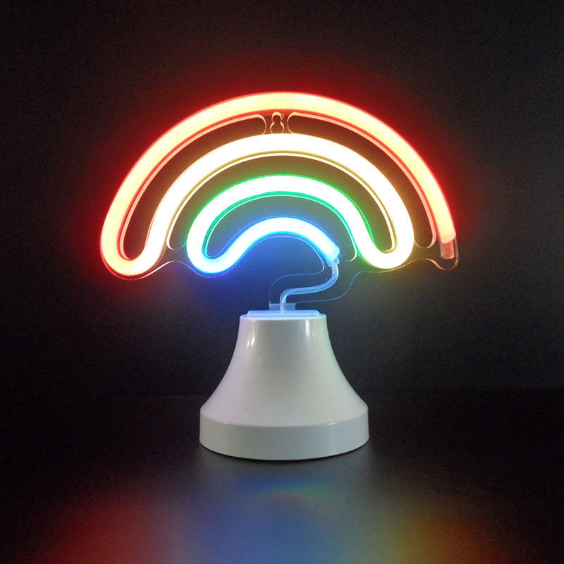 Frendorf | Cartoon Mini LED Tafel Lamp Plastic Slaapkamer Batterij Aangedreven Nachtstand Licht in Wit