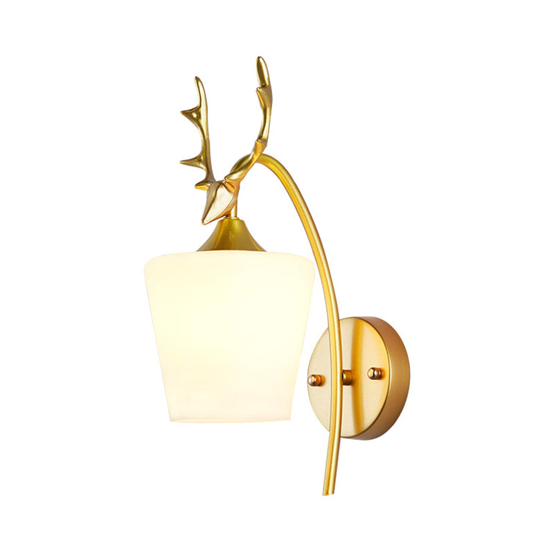 Frendorf | 1 Lichtmetalen Wandverlichting Landelijk Zwart/Goud Hertje Woonkamer Wandlamp met Frosted Glazen Schaduw