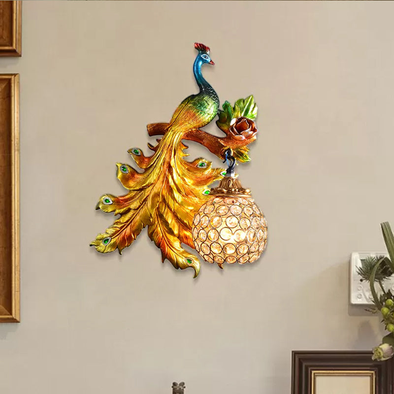 Frendorf | Pauw Slaapkamer Wandlamp Fixture Land Hars 1 Licht Groen/Goud Wandlamp met Orb Kristallen Schaduw, Links/Rechts