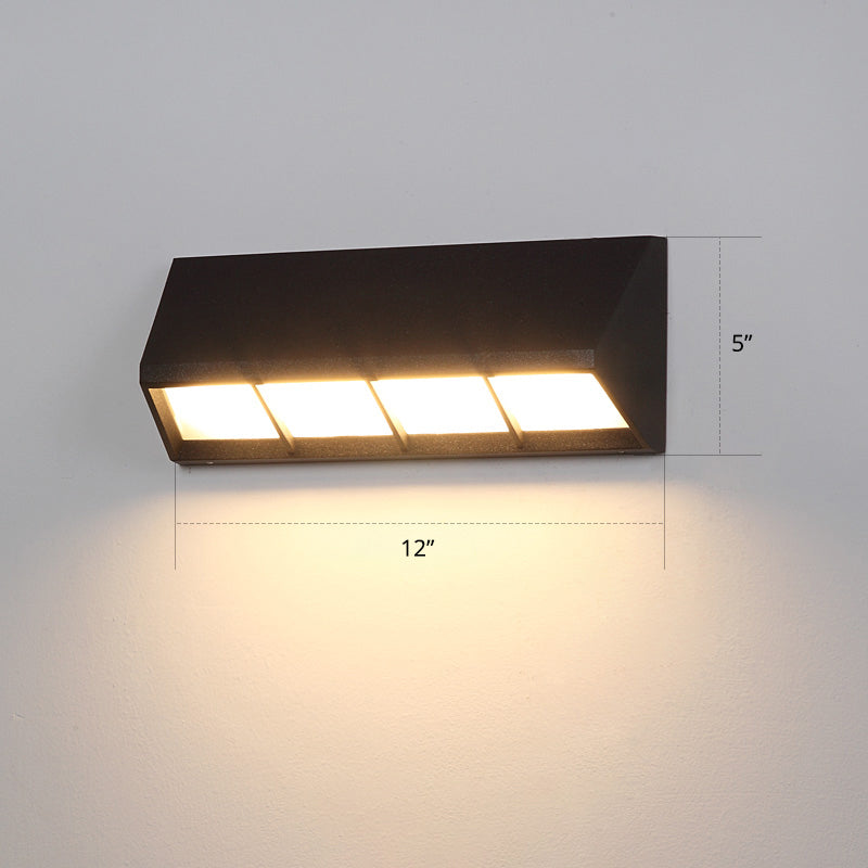 Frendorf | Matte Black Dreieckige Prism LED Wandleuchte Modern Stil Metall Wandlicht für Außenbereich