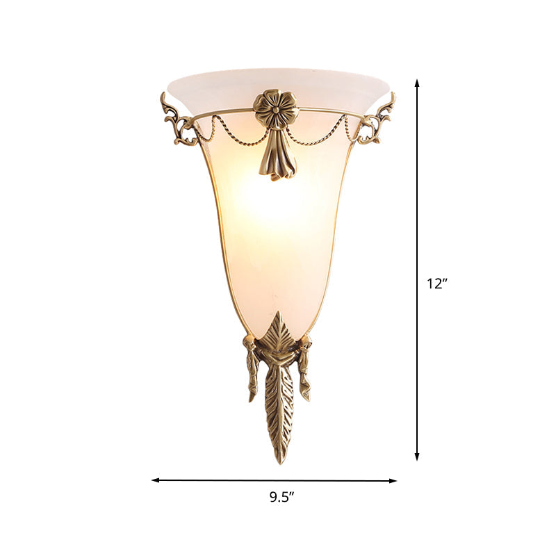 Frendorf | 9.5"/12.5" Breite Trompeten-Flare Wandleuchte Traditionelles Weißglas 1 Kopf Messing Wandleuchten für Wohnzimmer