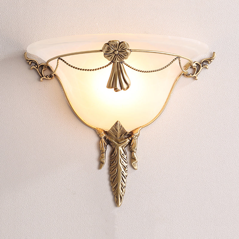 Frendorf | 9.5"/12.5" Breite Trompeten-Flare Wandleuchte Traditionelles Weißglas 1 Kopf Messing Wandleuchten für Wohnzimmer