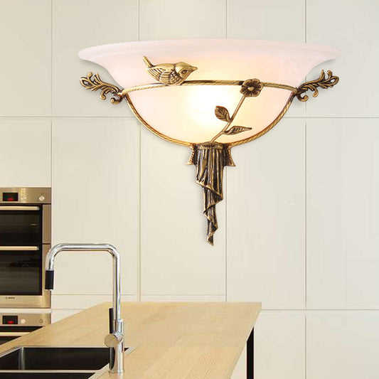 Frendorf | 1 Glühbirne Breite Flare Wandlampe Tradition Weiß/Gelbes Glas Wandleuchte mit Blumen-Deko nach Links/Rechts