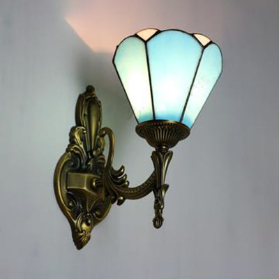Frendorf | Vintage stijl kegellamp wandverlichting glas-in-lood 1 licht woonkamer wandlamp in wit/blauw