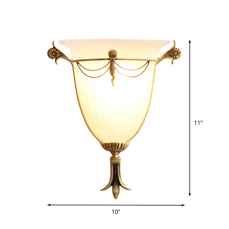 Frendorf | 1 Glühbirne Weit Spreizende Wandleuchte Traditions Weißes Glas Wandbeleuchtungsgerät für Nachttische