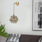 Frendorf | 1 Glühbirne Schlafzimmer Wandschalter Lampe Traditionelle Wandbeleuchtung mit Blumen weiß/rosa/blauem Glas-Schirm