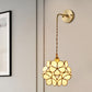 Frendorf | 1 Glühbirne Schlafzimmer Wandschalter Lampe Traditionelle Wandbeleuchtung mit Blumen weiß/rosa/blauem Glas-Schirm