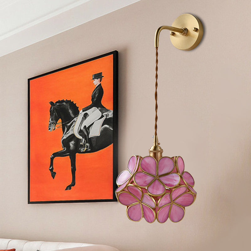 Frendorf | 1 Glühbirne Schlafzimmer Wandschalter Lampe Traditionelle Wandbeleuchtung mit Blumen weiß/rosa/blauem Glas-Schirm