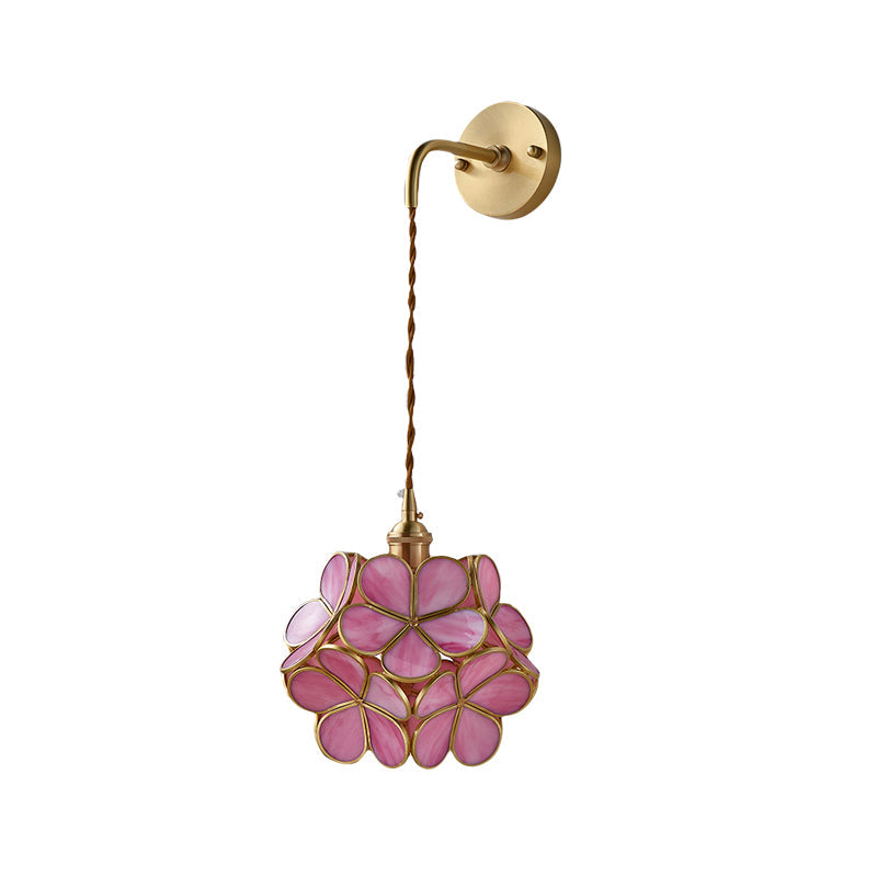 Frendorf | 1 Glühbirne Schlafzimmer Wandschalter Lampe Traditionelle Wandbeleuchtung mit Blumen weiß/rosa/blauem Glas-Schirm