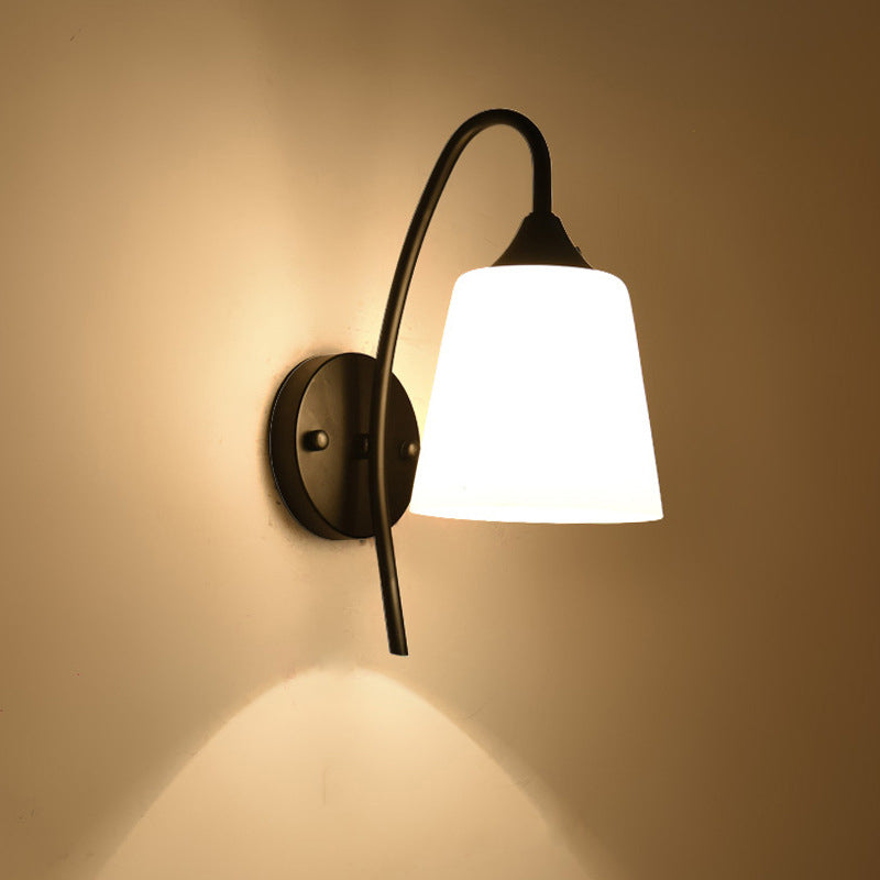 Frendorf | Schwarze Ausführung Gänsehälse Wandlampe rustikales Metall 1 Leuchtmittel Schlafzimmer Wandleuchte mit Milchglas-Schirm