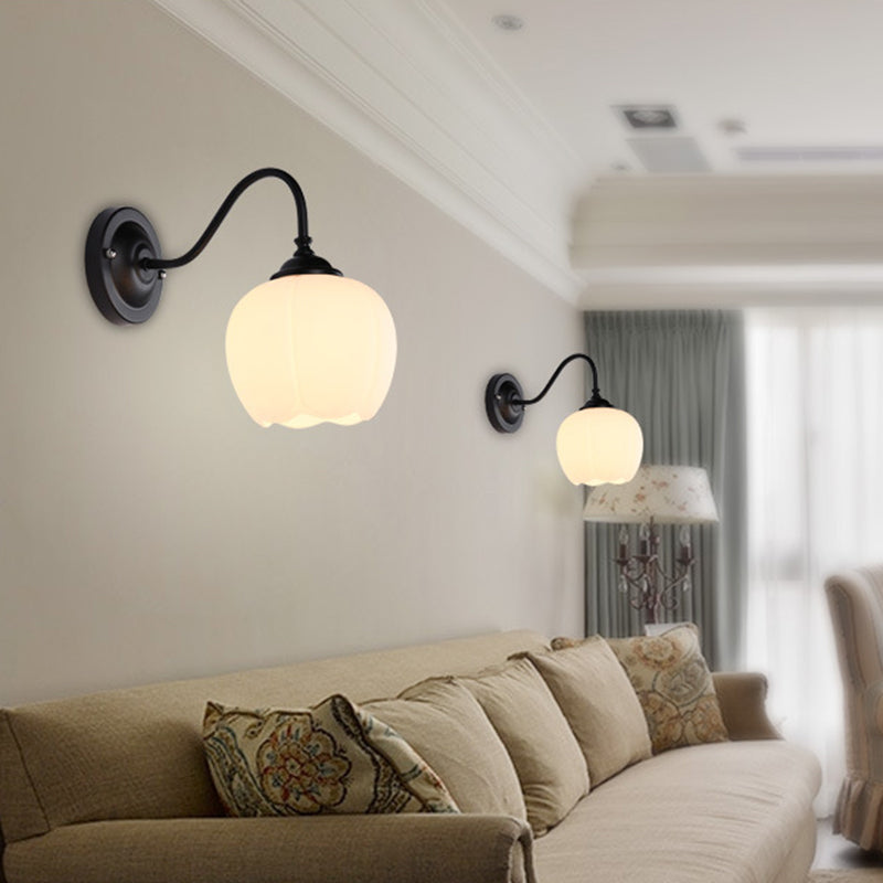 Frendorf | 1-Light Blumenknospen Wandleuchte Lampe Landhausstil Weiße Glas Wandbeleuchtung mit Gänsekielarm