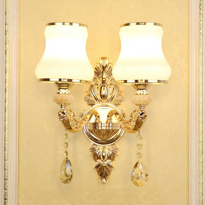 Frendorf | Faux Kerzen Wandleuchte Traditionelle Metall Wandlampe mit Schirm und Kristallanhänger