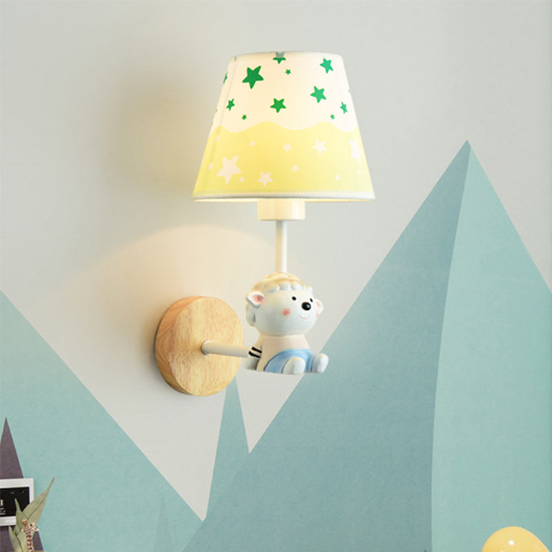 Frendorf | Moderne Wandlampe Reduzierter Schatten Einzel Licht Holz Wandlampe mit Tier für Teen