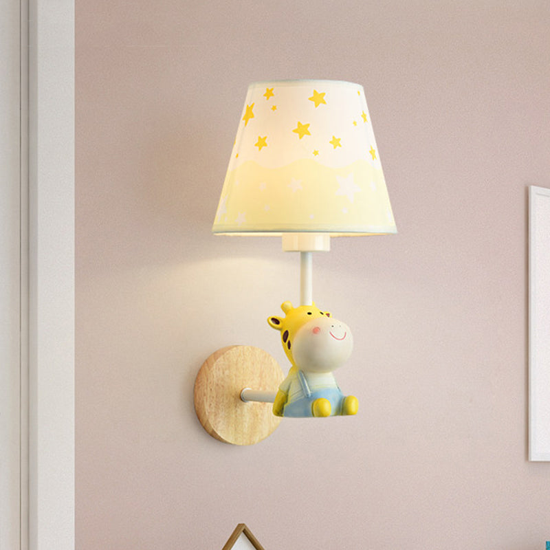 Frendorf | Moderne Wandlampe Reduzierter Schatten Einzel Licht Holz Wandlampe mit Tier für Teen