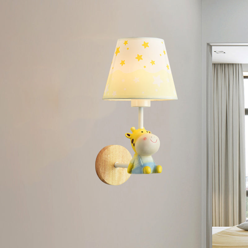 Frendorf | Moderne Wandlampe Reduzierter Schatten Einzel Licht Holz Wandlampe mit Tier für Teen