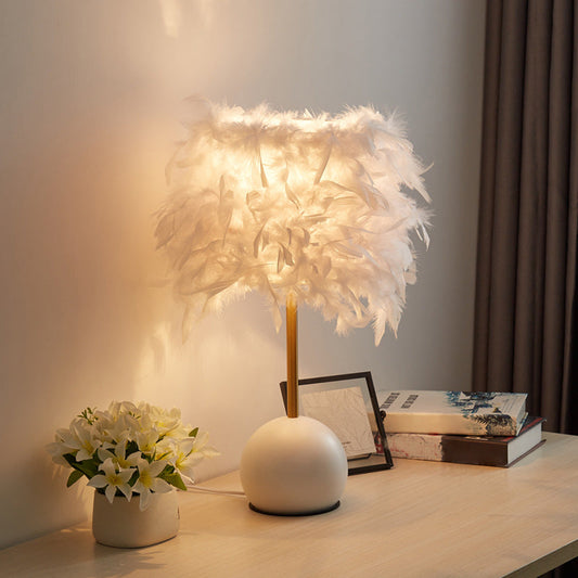 Zylinder Nachttischlampe Nordisch Feder 1-Licht Schlafzimmer Tischlampe mit Kuppelständer