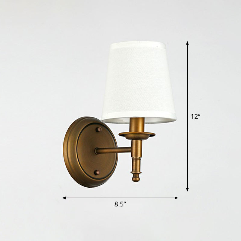 Minimalistische Kegelshade-Wandbeleuchtung Stoff 1 Kopf Nachttisch Wandleuchte Leselampe