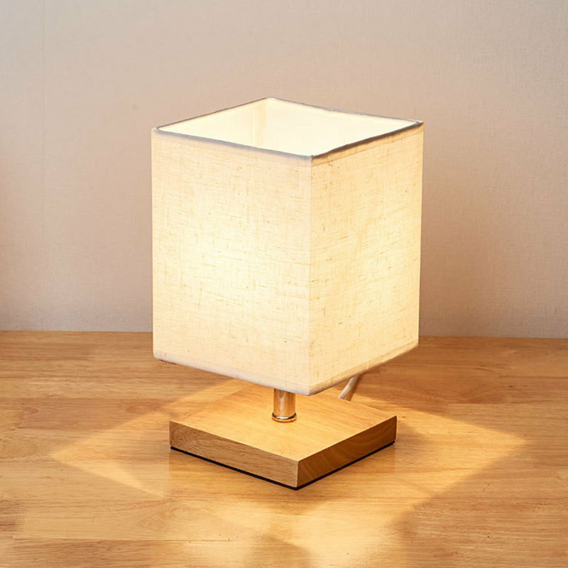 Flaxen und Holz Kleine Tischleuchte Minimalismus 1-Lampe Stoff Nachttischlampe für Schlafzimmer