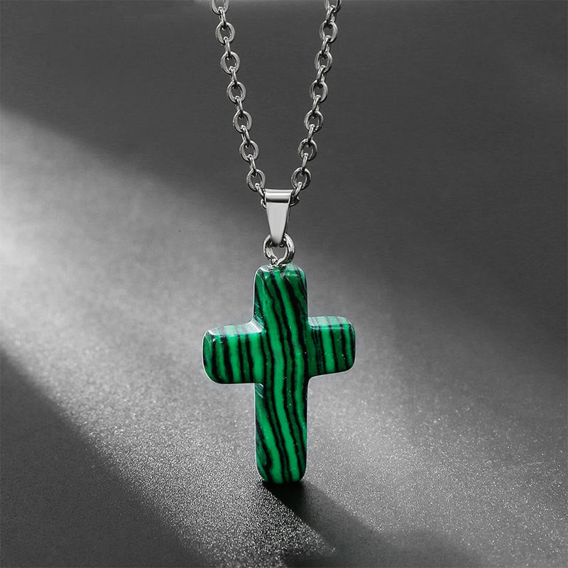 Frendorf | Halskette mit Kreuz aus natürlichen Edelsteinen – Seraphina