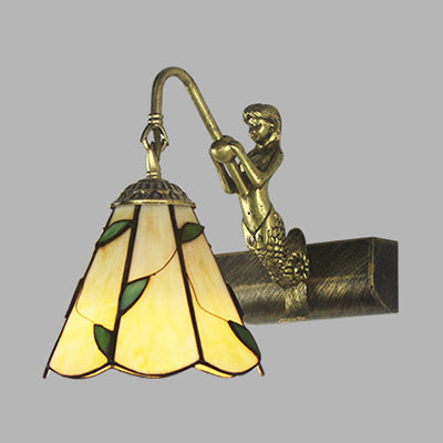 Frendorf | 1 Kopf Badezimmer Wandlicht Leuchte Tiffany Antike Messing Sconces Licht mit Kegel Weiß/Grün Glas Schirm