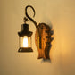 Holzbraune Wandleuchte Geometrisch geformte Landhausstil-Wandlampe für Flur