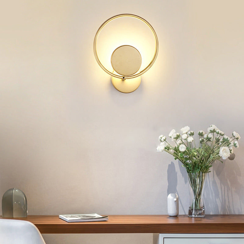 Runde Metall LED Wandleuchte Einfache Stil Goldene Wandmontierte Lampe für Schlafzimmer