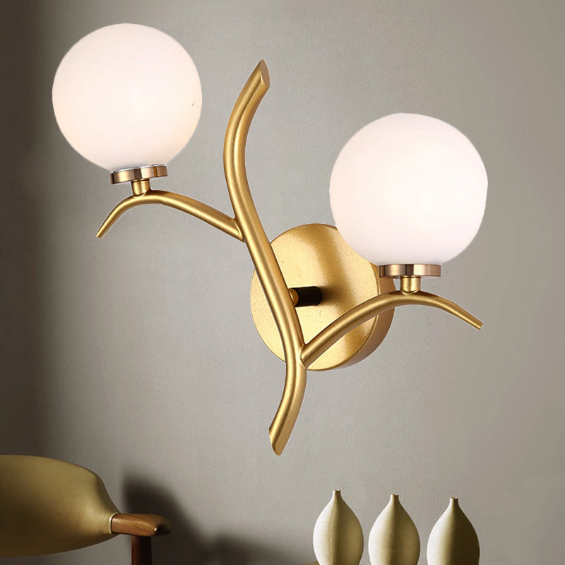 Frendorf | 2 Lampen Witte Glas Wandlamp Moderne Goud/Zwarte Globe Eettafel Wandlamp Licht met Takvormigem Arm