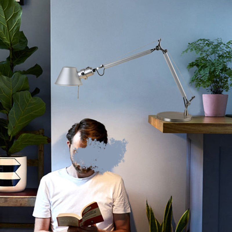 Industrie Teleskop Tischlampe 1-Licht Metall Lese Buch Licht mit konischem Schirm in Silber