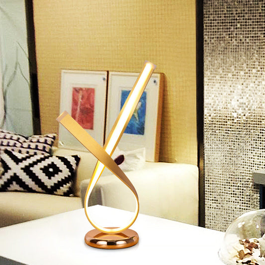 Ribbon-förmige Tischlampe Minimalistische Metall Schlafzimmer Nachttischlampe mit Acryl-Diffusor