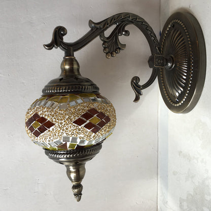 Frendorf | Gekromde Arm Wandlamp Traditionary Metaal 1 Kop Bruin Muur Gemonteerde Lamp met Bal Geel/Groen Glazen Kap voor Balkon