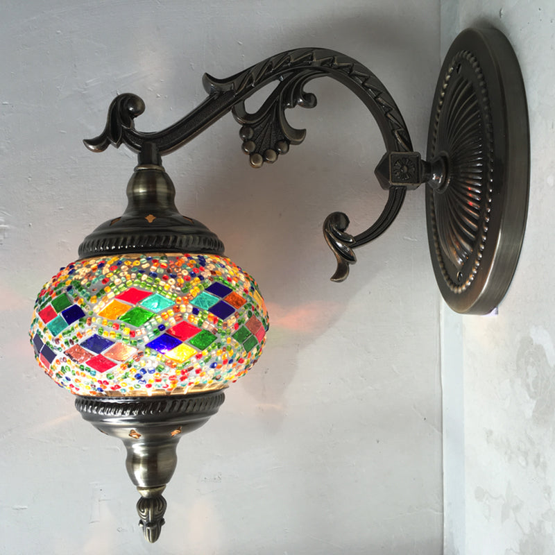 Frendorf | Gekromde Arm Wandlamp Traditionary Metaal 1 Kop Bruin Muur Gemonteerde Lamp met Bal Geel/Groen Glazen Kap voor Balkon