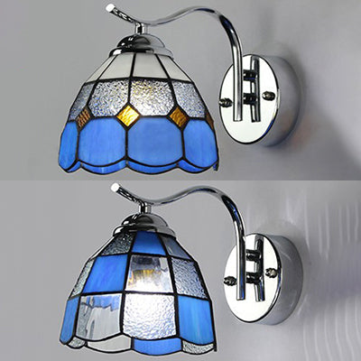 Frendorf | Tiffany Stil Tapered Wandlicht mit Quadrat/Schmuckmuster Buntglas 1 Licht Wand Sconces Beleuchtung in Blau