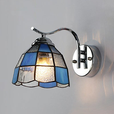 Frendorf | Tiffany Stil Tapered Wandlicht mit Quadrat/Schmuckmuster Buntglas 1 Licht Wand Sconces Beleuchtung in Blau