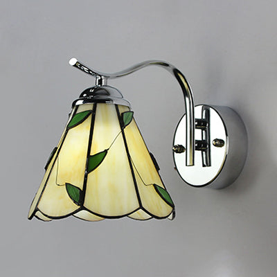 Frendorf | Wandlamp met golvende rand Landelijk Gevoegd Glas 1 Licht Wandmontage Armatuur in Wit/Beige voor het Nachtkastje