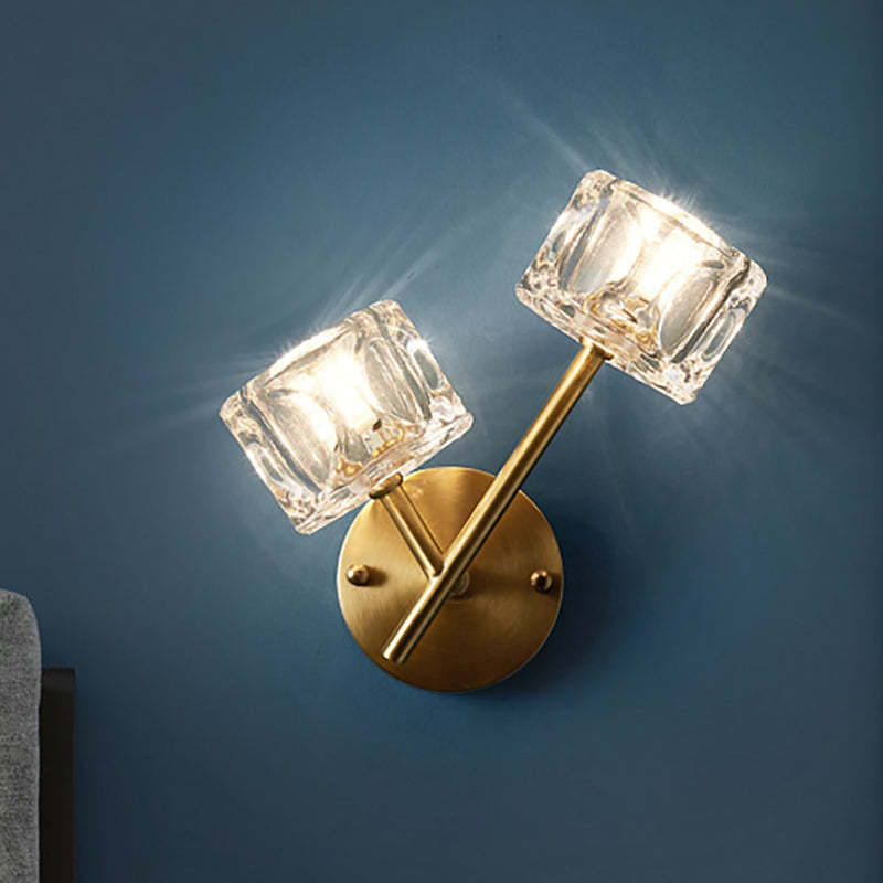 Frendorf | 1/2-Licht Schlafzimmer Wandbeleuchtung Zeitgenössischer Stil Messing-Finish mit quadratischem klarem Kristallschirm