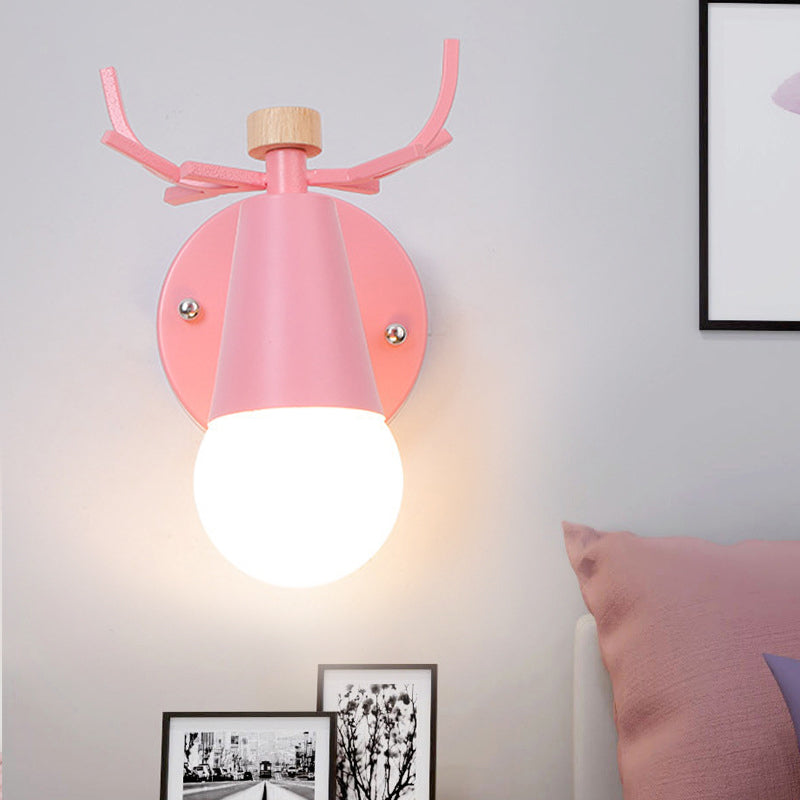 Frendorf | Metalen kleine kegel wandlamp met hertengeweien draaibaar kinderkamer 1 licht Nordische stijl wandlamp