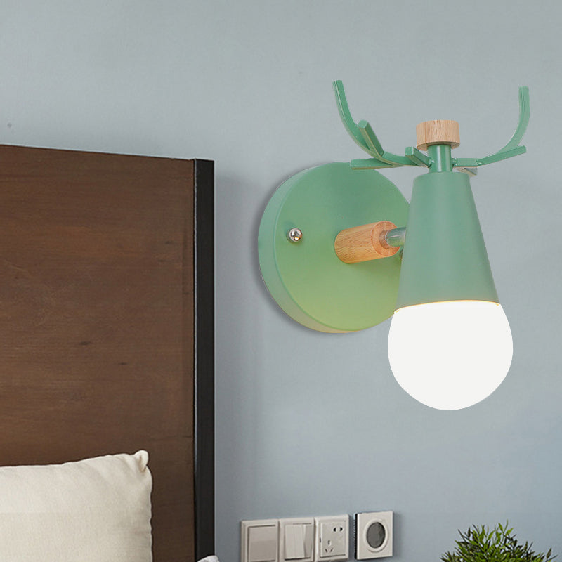 Frendorf | Metalen kleine kegel wandlamp met hertengeweien draaibaar kinderkamer 1 licht Nordische stijl wandlamp
