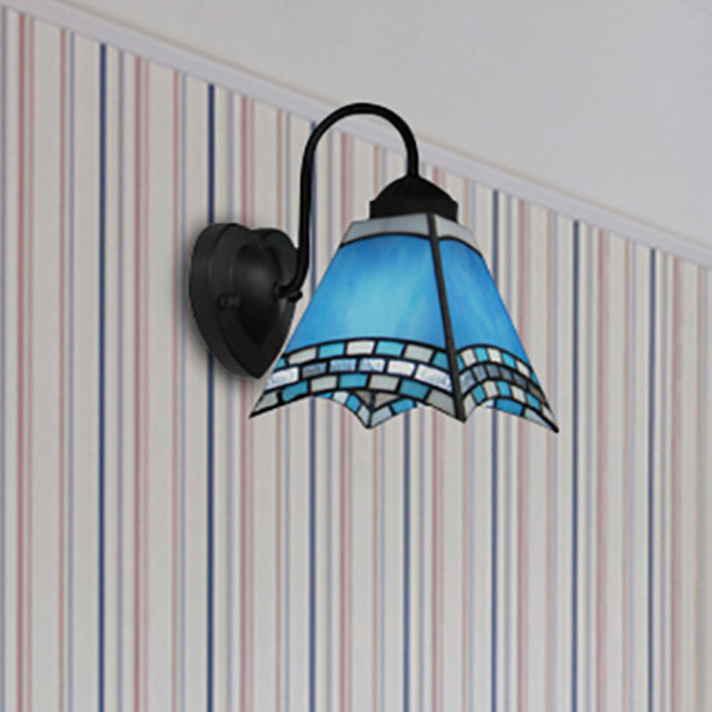 Frendorf | Pyramide Wandlamp Tiffany Blauw/Gele Glas 1 Kop Zwarte Wandlamp voor Woonkamer