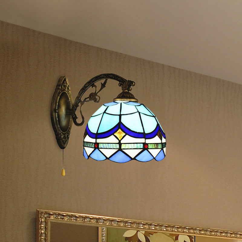 Frendorf | 1 Lichtdome Wandlamp mit Zugkette Barockstil Buntglas Wandlaterne Licht in Himmelblau/Navy Blau