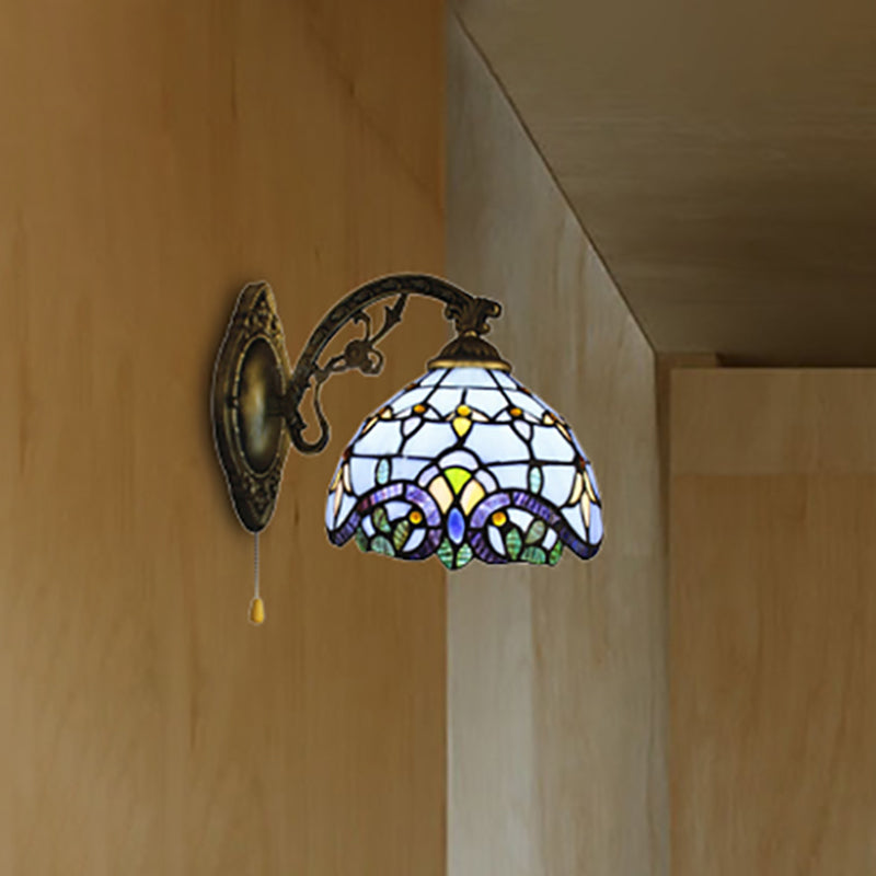Frendorf | 1 Lichtdome Wandlamp mit Zugkette Barockstil Buntglas Wandlaterne Licht in Himmelblau/Navy Blau