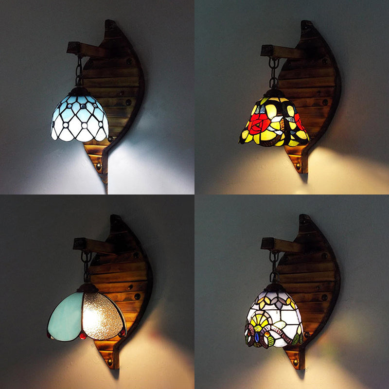 Frendorf | Scallop Wandlamp Tiffany Glass-in-lood 1 Licht Kleurvolle Wandbevestiging in Blauw-Wit/Rood/Blauw/Paarse voor Trap